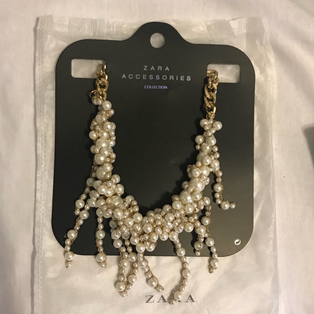 Zara pearl necklace